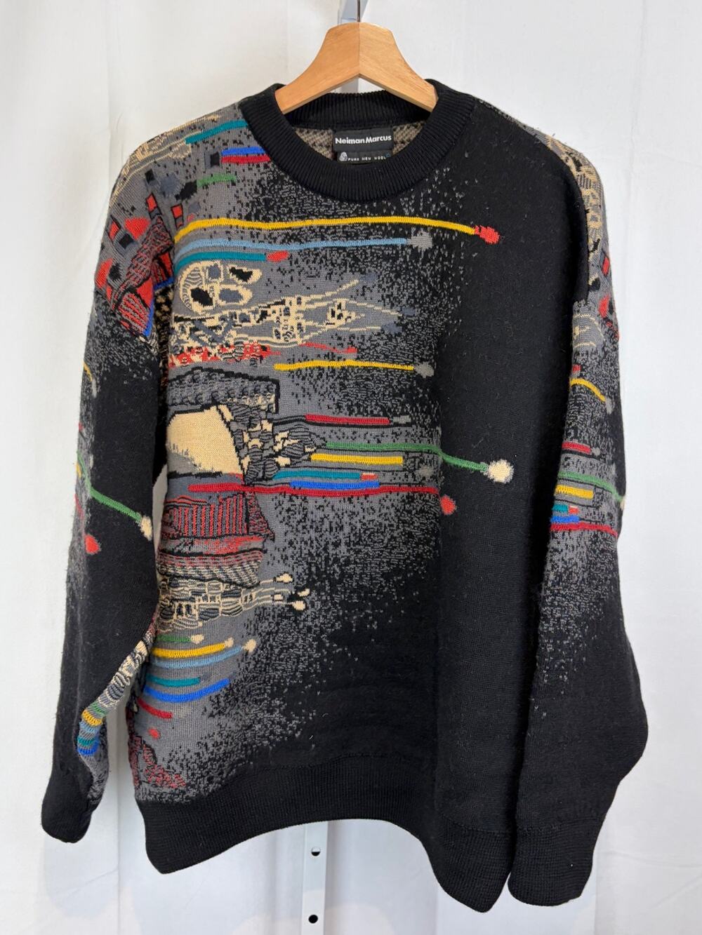 NEIMAN MARCUS VTG Sweater Pullover Crew Far Horizons Australia Black Multi L